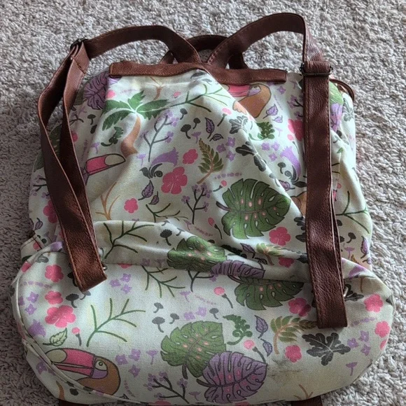 New item. HALF OFF! Backpack/purse - Picture 6 of 7